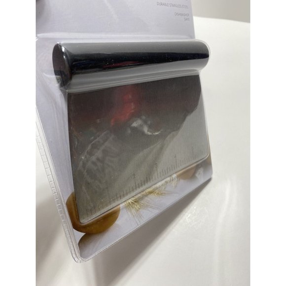 KitchenAid All Purpose Stainless Steel Scraper/Chopper/Cutter with Measurement S - Picture 6 of 6